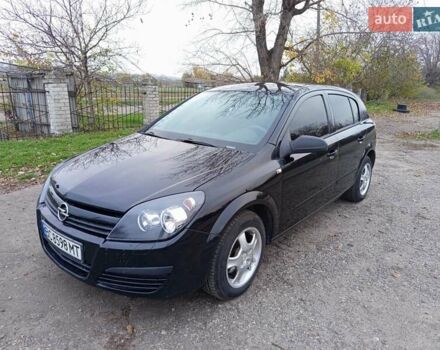 Черный Опель Астра, объемом двигателя 1.6 л и пробегом 301 тыс. км за 4000 $, фото 1 на Automoto.ua