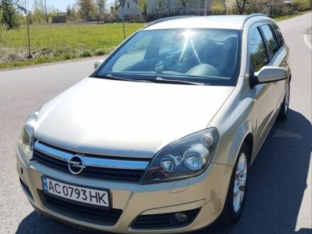 Чорний Опель Астра, об'ємом двигуна 1.6 л та пробігом 195 тис. км за 3800 $, фото 1 на Automoto.ua