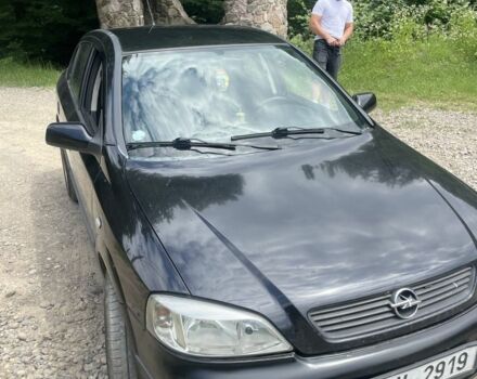 Черный Опель Астра, объемом двигателя 1.6 л и пробегом 300 тыс. км за 1300 $, фото 1 на Automoto.ua