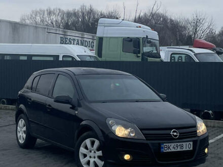 Черный Опель Астра, объемом двигателя 1.6 л и пробегом 273 тыс. км за 4000 $, фото 1 на Automoto.ua