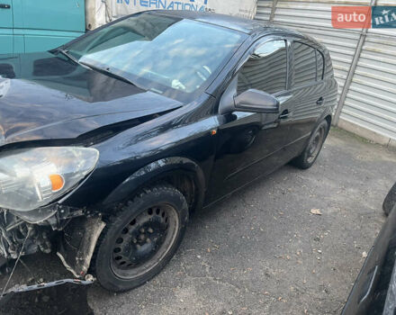 Черный Опель Астра, объемом двигателя 1.8 л и пробегом 300 тыс. км за 2200 $, фото 1 на Automoto.ua