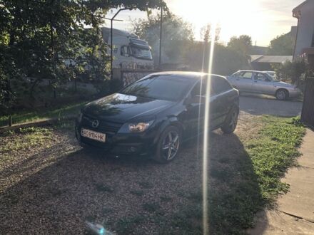 Черный Опель Астра, объемом двигателя 1.7 л и пробегом 300 тыс. км за 3500 $, фото 1 на Automoto.ua