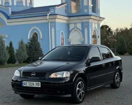 Чорний Опель Астра, об'ємом двигуна 1.4 л та пробігом 197 тис. км за 3700 $, фото 1 на Automoto.ua