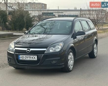 Черный Опель Астра, объемом двигателя 1.6 л и пробегом 250 тыс. км за 4999 $, фото 1 на Automoto.ua
