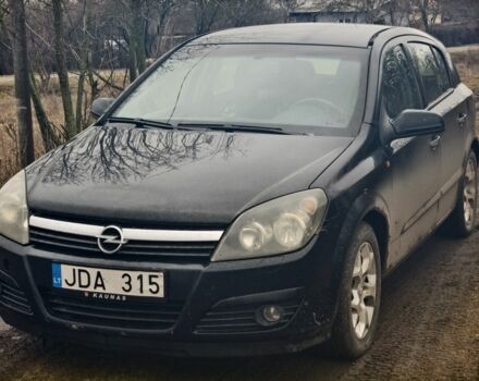 Черный Опель Астра, объемом двигателя 1.9 л и пробегом 357 тыс. км за 2800 $, фото 1 на Automoto.ua