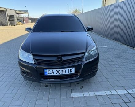 Черный Опель Астра, объемом двигателя 1.6 л и пробегом 237 тыс. км за 5000 $, фото 1 на Automoto.ua