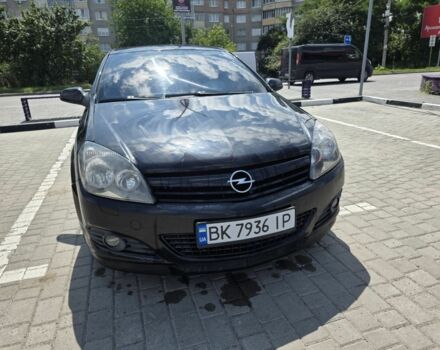 Черный Опель Астра, объемом двигателя 1.7 л и пробегом 297 тыс. км за 4200 $, фото 1 на Automoto.ua