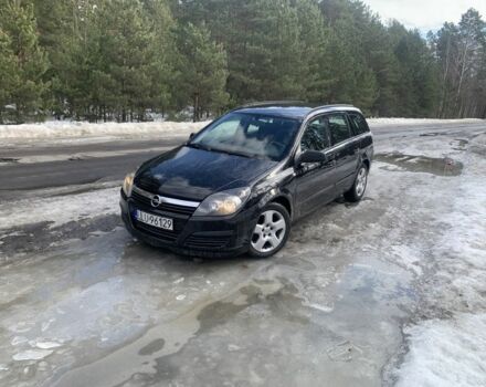 Черный Опель Астра, объемом двигателя 1.9 л и пробегом 235 тыс. км за 2250 $, фото 1 на Automoto.ua