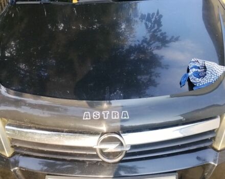 Чорний Опель Астра, об'ємом двигуна 4 л та пробігом 25 тис. км за 3712 $, фото 1 на Automoto.ua