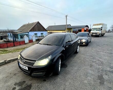 Черный Опель Астра, объемом двигателя 1.6 л и пробегом 280 тыс. км за 4000 $, фото 1 на Automoto.ua
