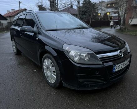 Черный Опель Астра, объемом двигателя 1.7 л и пробегом 200 тыс. км за 3599 $, фото 1 на Automoto.ua