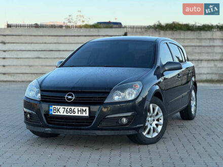 Опель Астра 2005 в Сарнах на Automoto.ua Черный Опель Астра, объемом двигателя 1.6 л и пробегом 280 тыс. км за 4000 $, фото 1 на Automoto.ua