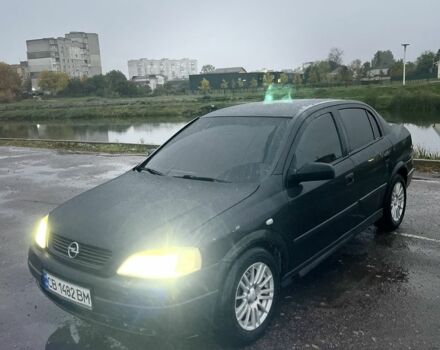 Черный Опель Астра, объемом двигателя 1.4 л и пробегом 300 тыс. км за 1799 $, фото 1 на Automoto.ua