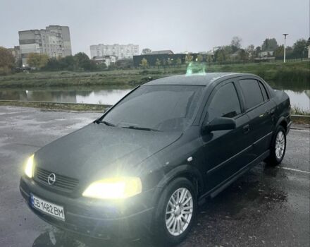 Черный Опель Астра, объемом двигателя 1.4 л и пробегом 300 тыс. км за 1899 $, фото 1 на Automoto.ua
