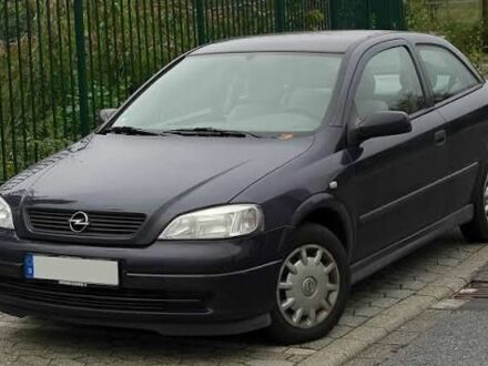 Черный Опель Астра, объемом двигателя 1.6 л и пробегом 200 тыс. км за 999 $, фото 1 на Automoto.ua