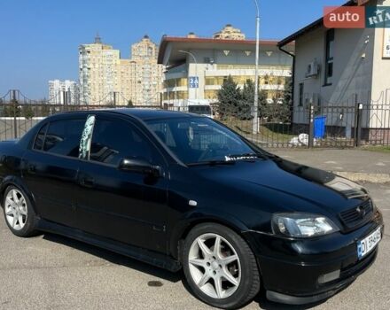 Черный Опель Астра, объемом двигателя 1.4 л и пробегом 185 тыс. км за 3199 $, фото 1 на Automoto.ua