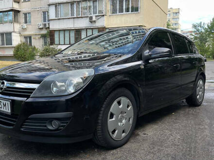 Черный Опель Астра, объемом двигателя 1.6 л и пробегом 265 тыс. км за 5500 $, фото 1 на Automoto.ua