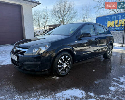 Черный Опель Астра, объемом двигателя 1.6 л и пробегом 216 тыс. км за 4600 $, фото 1 на Automoto.ua