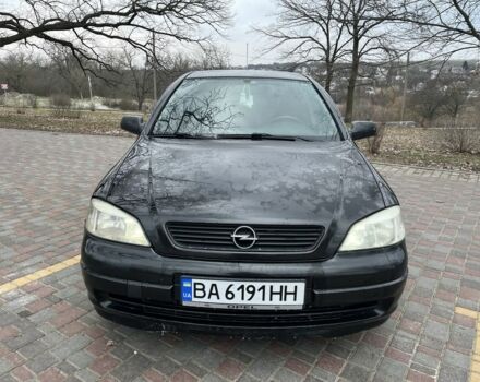 Черный Опель Астра, объемом двигателя 1.6 л и пробегом 247 тыс. км за 4400 $, фото 1 на Automoto.ua