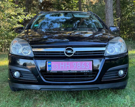 Черный Опель Астра, объемом двигателя 1.6 л и пробегом 228 тыс. км за 4550 $, фото 1 на Automoto.ua