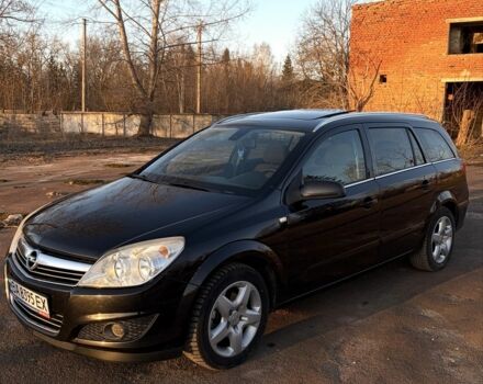 Черный Опель Астра, объемом двигателя 1.8 л и пробегом 263 тыс. км за 5600 $, фото 1 на Automoto.ua