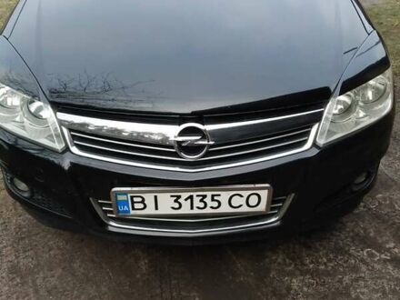 Черный Опель Астра, объемом двигателя 1.6 л и пробегом 250 тыс. км за 5600 $, фото 1 на Automoto.ua