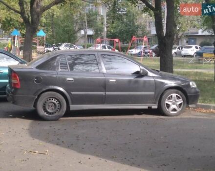 Чорний Опель Астра, об'ємом двигуна 1.6 л та пробігом 184 тис. км за 3800 $, фото 1 на Automoto.ua