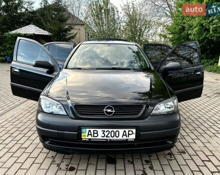 Черный Опель Астра, объемом двигателя 1.6 л и пробегом 154 тыс. км за 4200 $, фото 1 на Automoto.ua