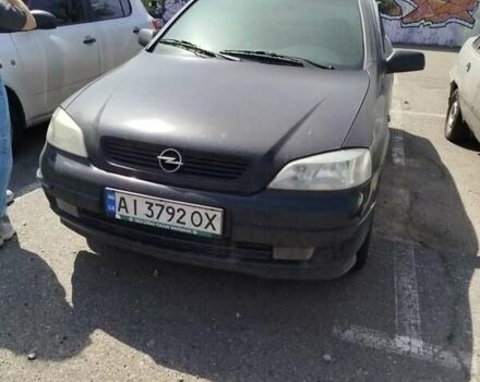 Черный Опель Астра, объемом двигателя 1.4 л и пробегом 420 тыс. км за 3000 $, фото 1 на Automoto.ua