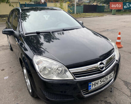 Черный Опель Астра, объемом двигателя 1.6 л и пробегом 231 тыс. км за 5200 $, фото 1 на Automoto.ua