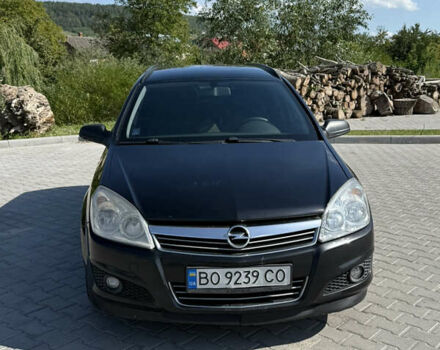 Черный Опель Астра, объемом двигателя 1.7 л и пробегом 320 тыс. км за 4600 $, фото 1 на Automoto.ua