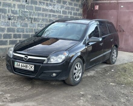Черный Опель Астра, объемом двигателя 1.6 л и пробегом 300 тыс. км за 3200 $, фото 1 на Automoto.ua