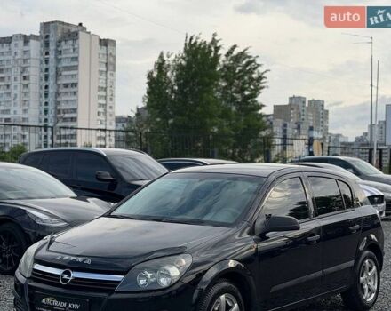 Черный Опель Астра, объемом двигателя 1.6 л и пробегом 186 тыс. км за 3600 $, фото 1 на Automoto.ua