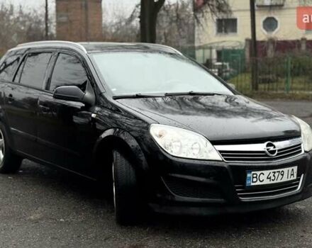 Черный Опель Астра, объемом двигателя 1.6 л и пробегом 280 тыс. км за 4600 $, фото 1 на Automoto.ua