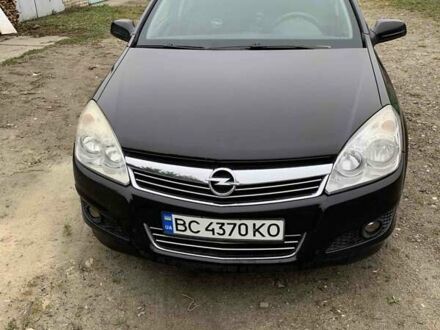 Черный Опель Астра, объемом двигателя 1.6 л и пробегом 207 тыс. км за 4900 $, фото 1 на Automoto.ua