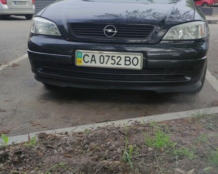 Черный Опель Астра, объемом двигателя 1.4 л и пробегом 227 тыс. км за 3500 $, фото 1 на Automoto.ua