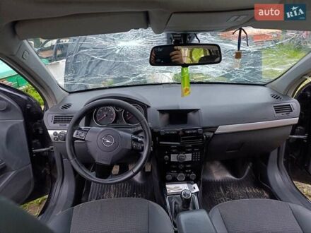 Опель Астра 2007 в Старом Самборе на Automoto.ua Черный Опель Астра, объемом двигателя 1.9 л и пробегом 244 тыс. км за 1200 $, фото 1 на Automoto.ua