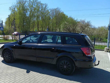 Черный Опель Астра, объемом двигателя 0 л и пробегом 230 тыс. км за 4850 $, фото 1 на Automoto.ua