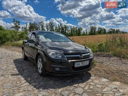 Чорний Опель Астра, об'ємом двигуна 1.6 л та пробігом 188 тис. км за 3900 $, фото 1 на Automoto.ua