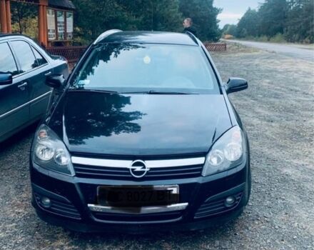 Черный Опель Астра, объемом двигателя 1.9 л и пробегом 300 тыс. км за 2200 $, фото 1 на Automoto.ua