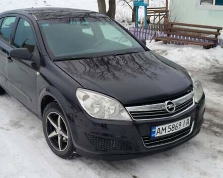 Черный Опель Астра, объемом двигателя 1.36 л и пробегом 300 тыс. км за 3000 $, фото 1 на Automoto.ua