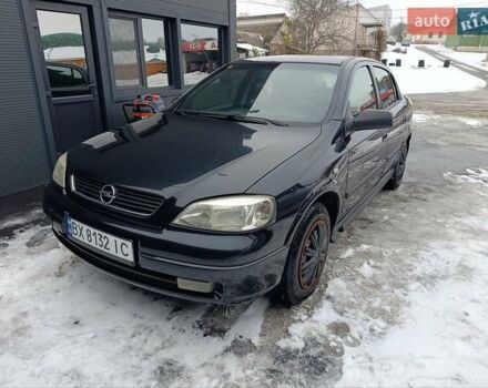 Черный Опель Астра, объемом двигателя 1.36 л и пробегом 280 тыс. км за 3200 $, фото 1 на Automoto.ua