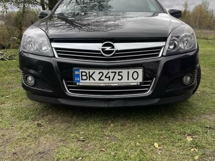 Черный Опель Астра, объемом двигателя 1.6 л и пробегом 272 тыс. км за 5100 $, фото 1 на Automoto.ua