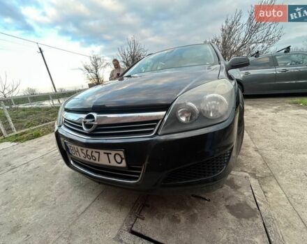 Черный Опель Астра, объемом двигателя 1.91 л и пробегом 230 тыс. км за 4990 $, фото 1 на Automoto.ua