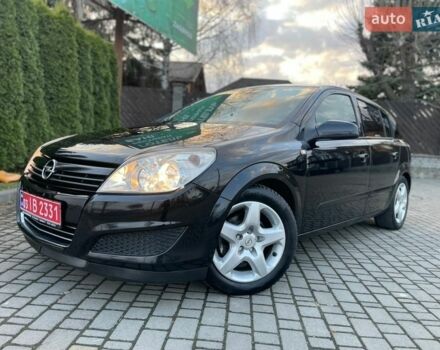 Черный Опель Астра, объемом двигателя 1.6 л и пробегом 223 тыс. км за 5350 $, фото 1 на Automoto.ua