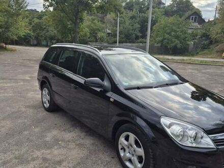 Черный Опель Астра, объемом двигателя 1.6 л и пробегом 175 тыс. км за 5500 $, фото 1 на Automoto.ua