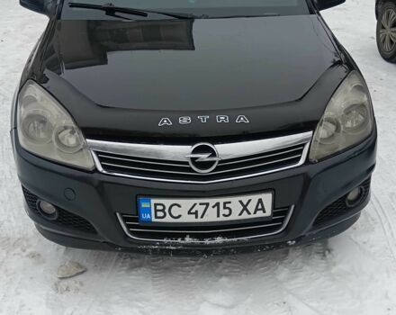 Черный Опель Астра, объемом двигателя 1.7 л и пробегом 474 тыс. км за 4850 $, фото 1 на Automoto.ua