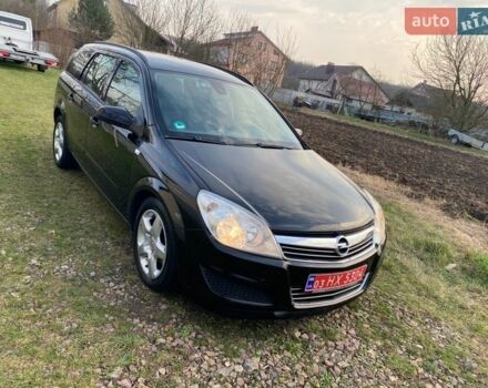Чорний Опель Астра, об'ємом двигуна 1.6 л та пробігом 173 тис. км за 4899 $, фото 1 на Automoto.ua
