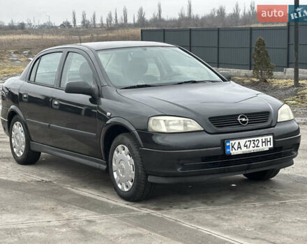 Чорний Опель Астра, об'ємом двигуна 1.36 л та пробігом 268 тис. км за 3600 $, фото 1 на Automoto.ua