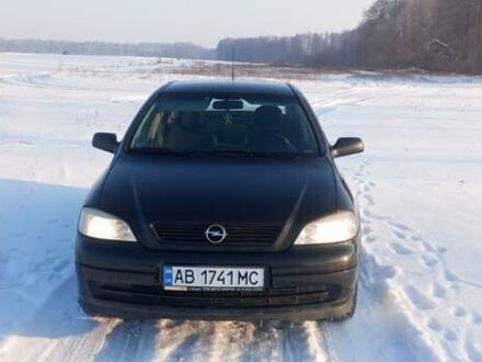 Черный Опель Астра, объемом двигателя 1.39 л и пробегом 145 тыс. км за 4000 $, фото 1 на Automoto.ua